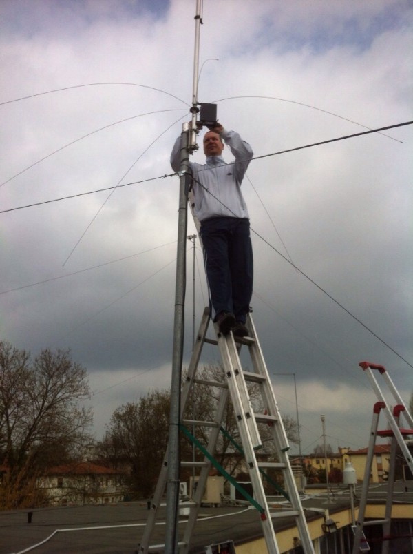Riparazione antenna HF ARI Mestre IQ3ME